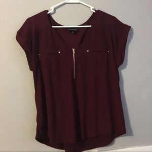 Maroon zip up top